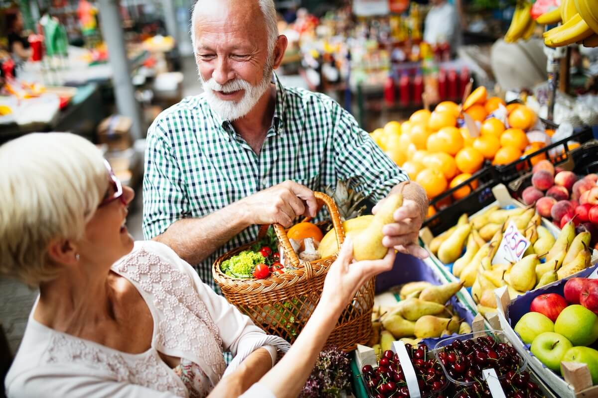 Senior Nutrition: A Mini-Guide to Healthy Eating for Older Adults
